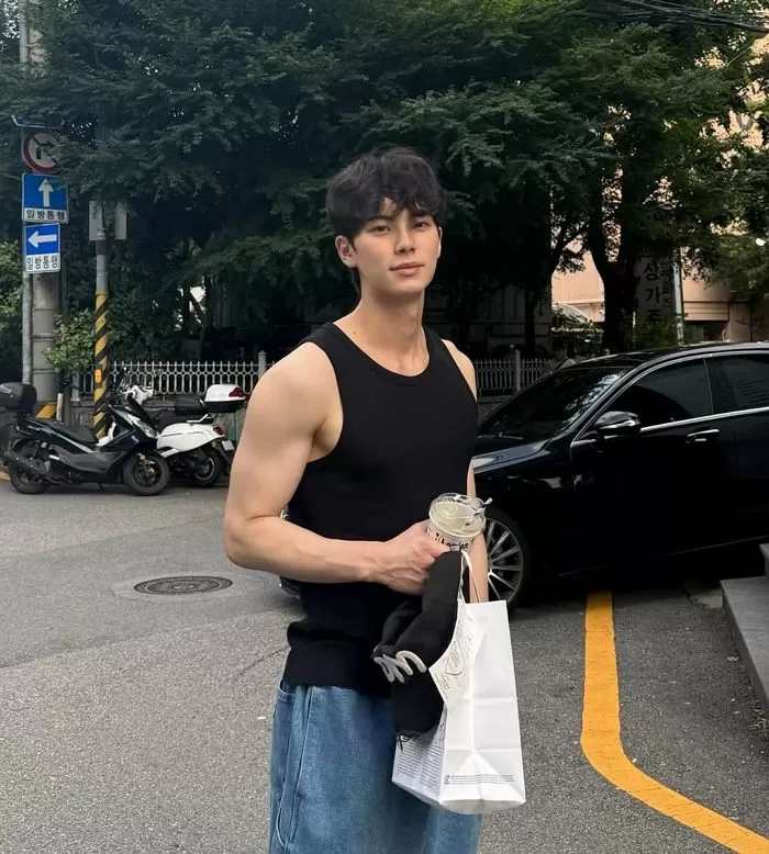 引用:Instagram@l.c.m____