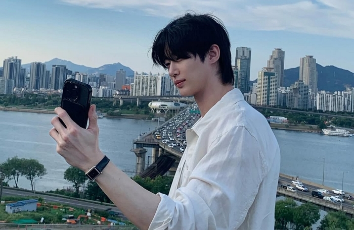 引用：Instagram＠byeonwooseok