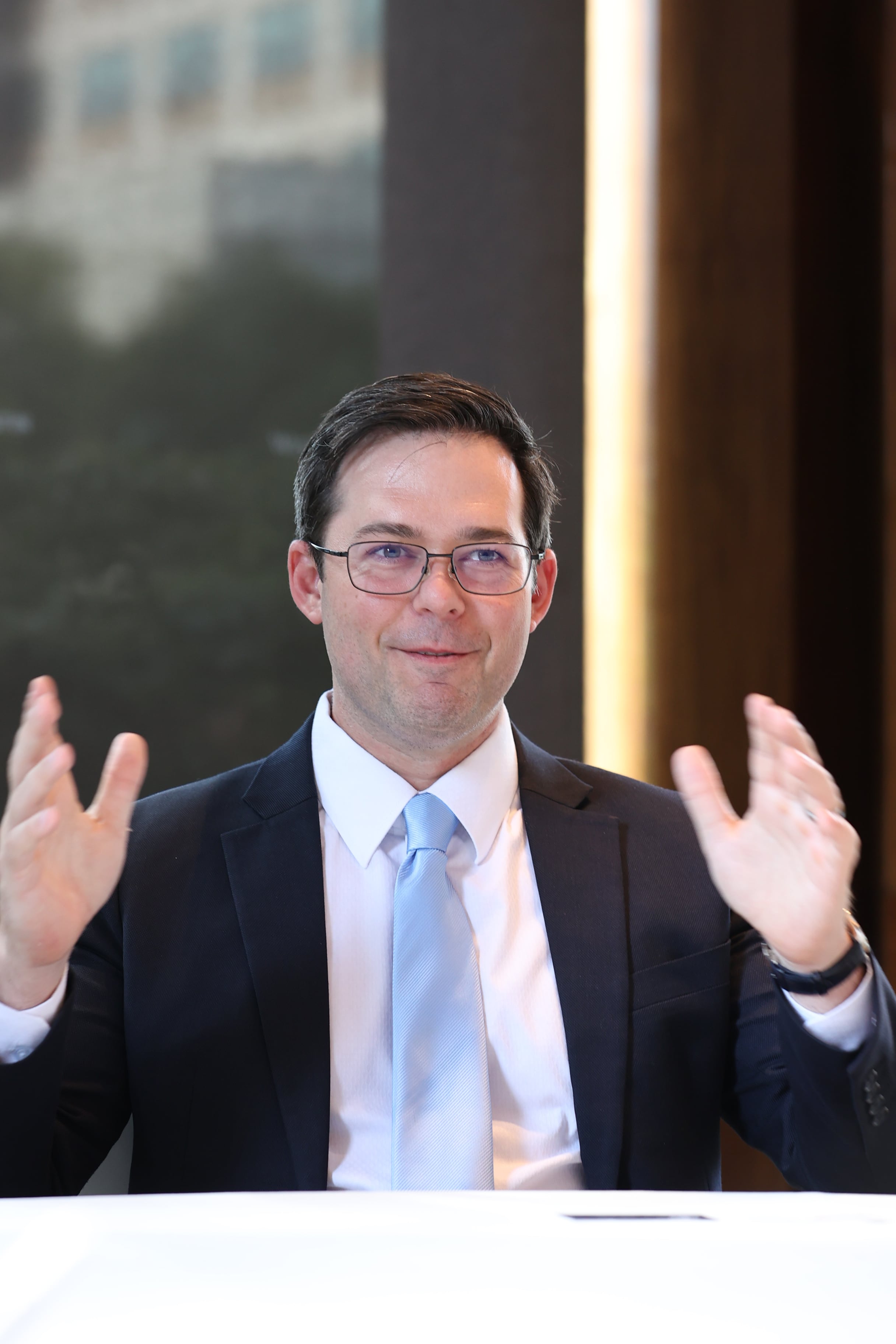 마이크 오길 우버 아시아태평양(APAC) 공공정책 총괄이 지난달 28일 서울 소공동 웨스틴조선호텔에서 조선비즈와 인터뷰를 하고 있다./조선비즈