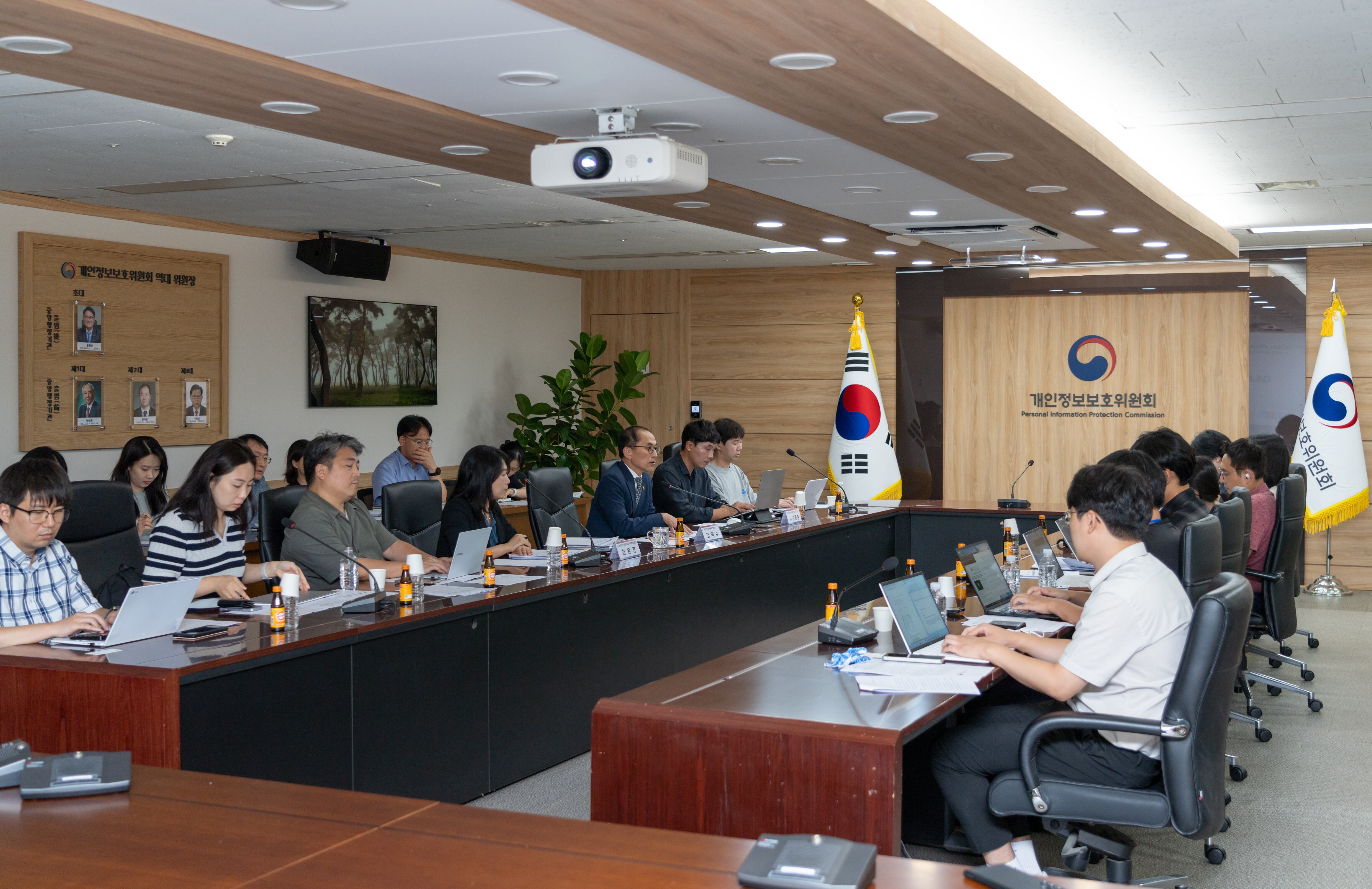 고학수 개인정보보호위원회 위원장이 지난 4일 서울 종로구 정부서울청사에서 열린 제47차 GPA 서울총회 준비현황 브리핑에서 GPA 준비 현황에 대해 발표하고 있다. /개인정보위원회 제공