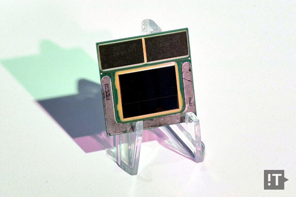 얇고 가벼운 프리미엄 급 AI 노트북 PC에 최적화된 인텔 ‘코어 울트라 200V 시리즈’ / 권용만 기자