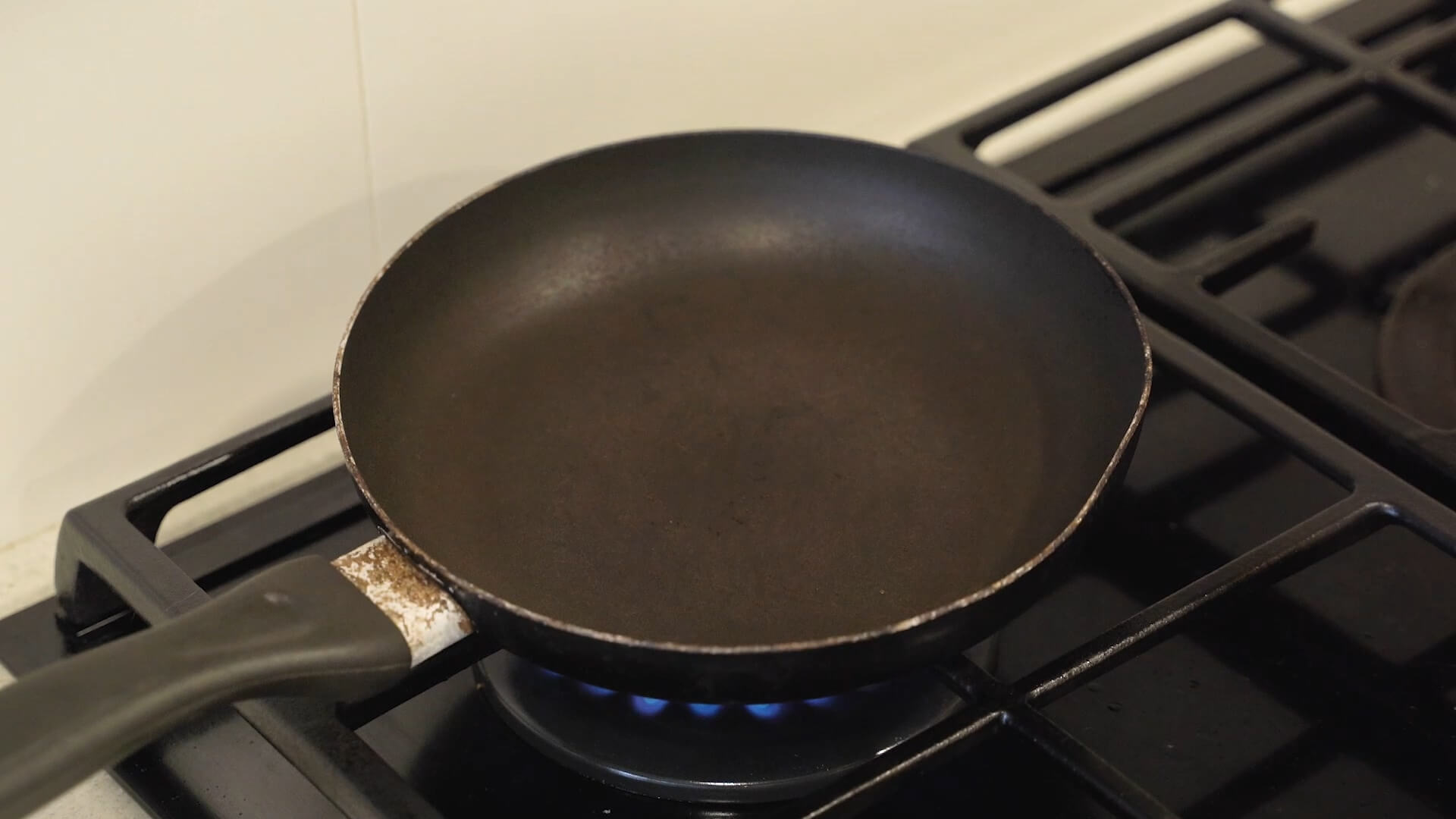 눅눅해진-김-후라이팬