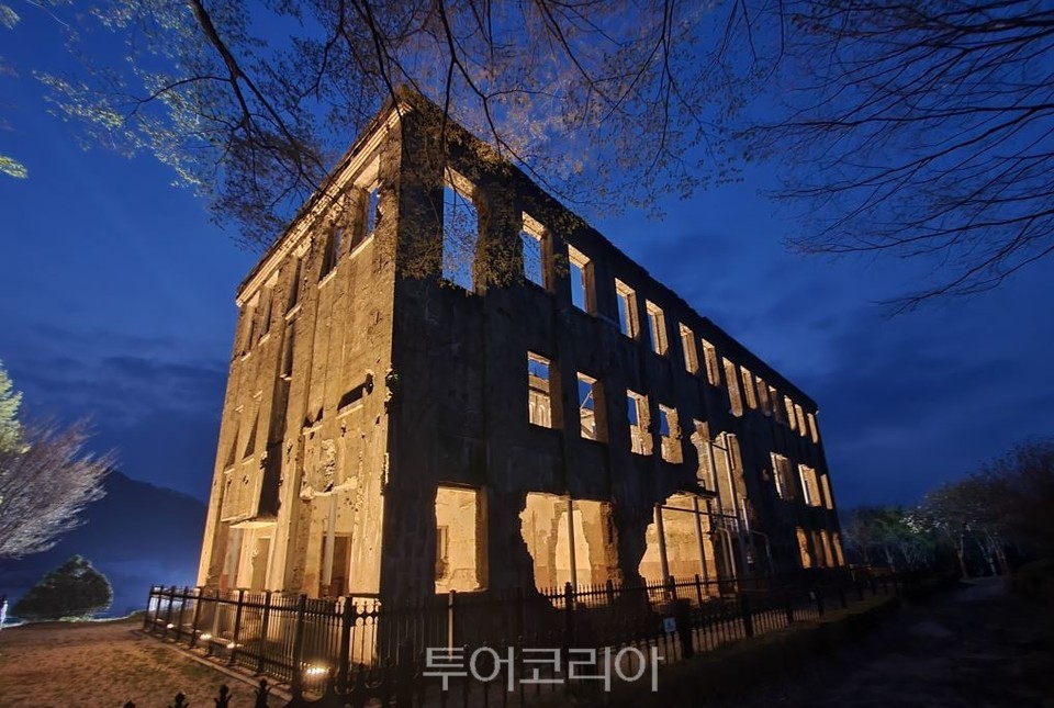 철원 노동당사/사진-철원군