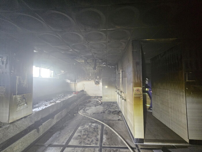 5일 오후 2시26분쯤 충남 아산시 인주면  대음리  현대자동차 아산공장 문화관 사우나실에서 불이 나 47분만에 꺼졌다.(사진=아산소방서)