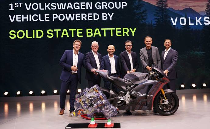 12-Minute Charging Ducati Marks the Beginning of the End for Old EV ...