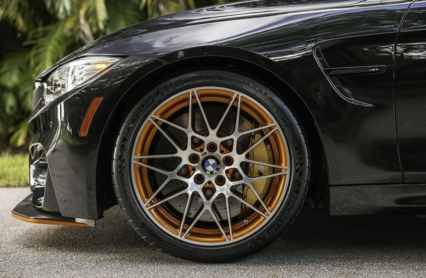 BMW에서 가장 특별한 M4 GTS 100만달러? 특별한점 정리