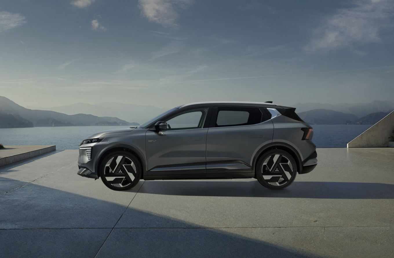 미쓰비씨 이클립스 크로스 공개 르노 세닉과 닮은? 정보정리