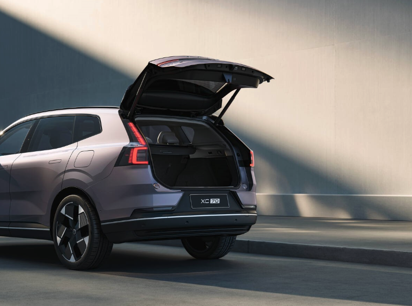 볼보 XC70 공개 EV로 180Km 주행가능 정리