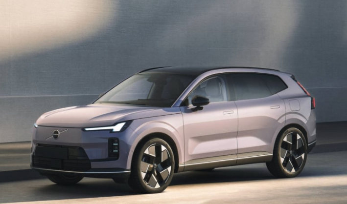 볼보 XC70 공개 EV로 180Km 주행가능 정리