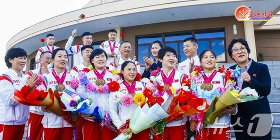 The Rodong Sinmun, the official newspaper of North Korea\'s Workers\' Party, reported on Thursday that the country\'s athletes who won medals at the IWF World Championships once again brought glory to the homeland / Rodong Sinmun