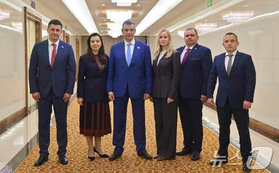  The Rodong Sinmun, the official newspaper of North Korea\'s Workers\' Party, reported on October 10 that a delegation from Russia\'s Liberal Democratic Party arrived in Pyongyang on October 9 to participate in the celebrations marking the 80th anniversary of the founding of the Workers\' Party of Korea / Rodong Sinmun