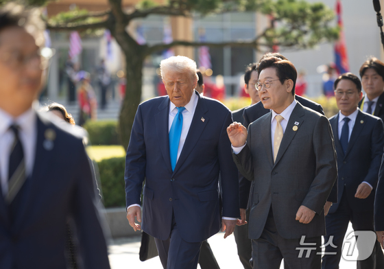  President Lee Jae Myung and U.S. President Donald Trump are attending the luncheon meeting of the South Korea-U.S. summit held at the Gyeongju Museum in North Gyeongsang Province on October 29 (Provided by the Presidential Office of South Korea) 2025.10.29 / News1