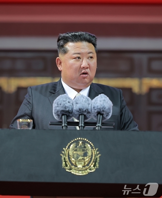  The Rodong Sinmun, the official newspaper of North Korea\'s Workers\' Party, reported on October 10 that a grand celebration marking the 80th anniversary of the party\'s founding was held at the Rungrado 1st of May Stadium on the evening of October 9, with Kim Jong Un, the party\'s General Secretary, in attendance / Rodong Sinmun