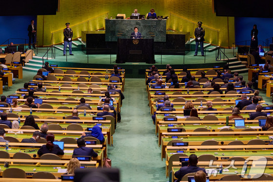 President Lee Jae Myung delivers a keynote address at the 80th session of the United Nations (UN) General Assembly held at the UN Headquarters in New York, USA, on September 23 (Provided by the Presidential Office of South Korea) 2025.9.28 / News1