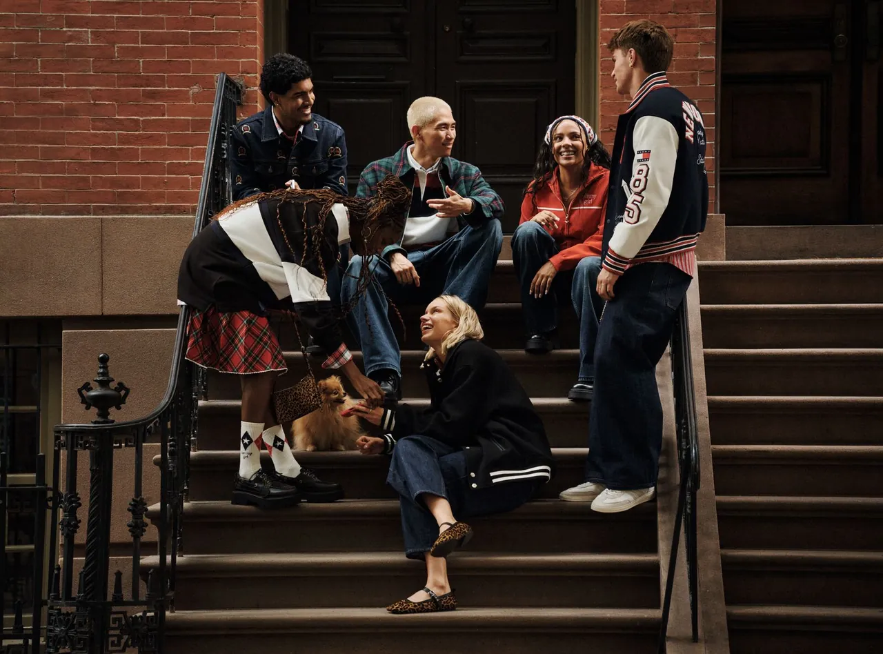 引用:TOMMY JEANS
