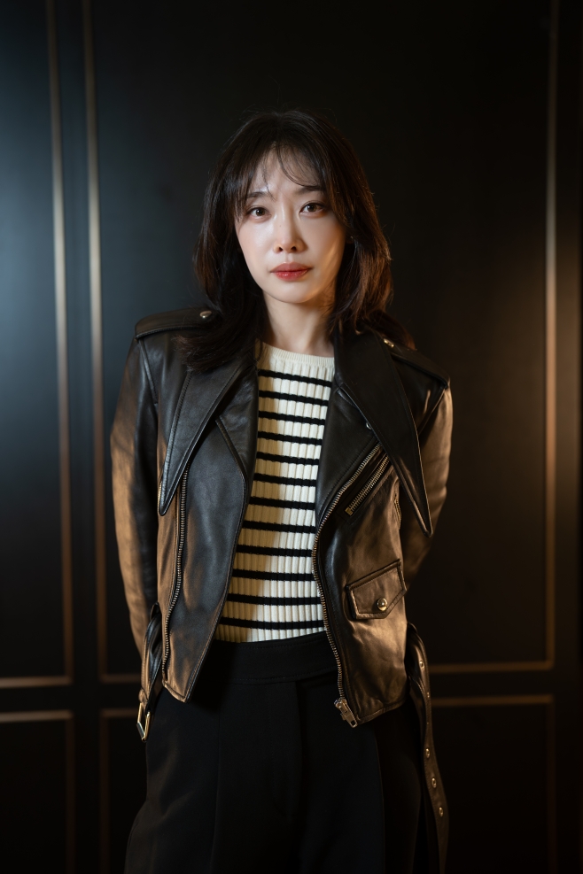 구원자 김히어라