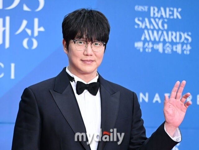 Sung Si Kyung / Mydaily DB