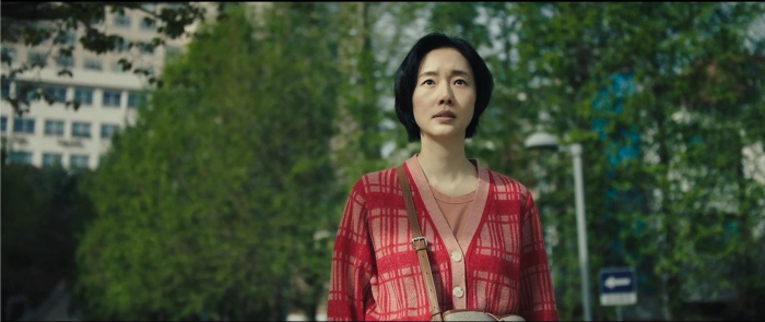 이정현이 연출과 주연을 겸한 단편영화 '꽃놀이 간다' 한 장면. 사진제공=CJ CGV