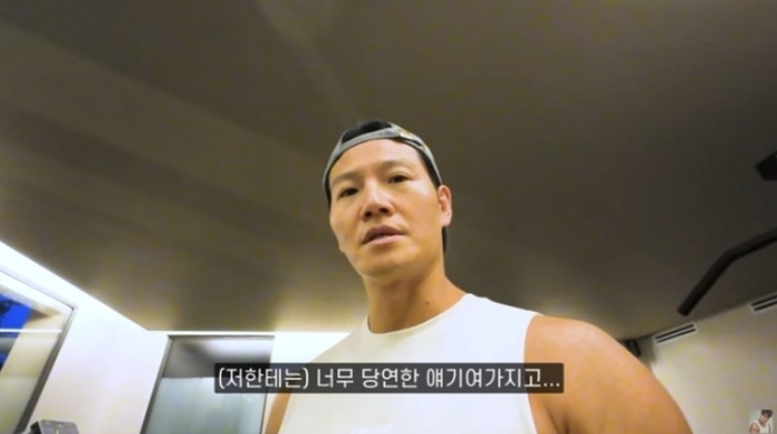  引用：YouTubeチャンネル「キム・ジョングク GYM JONG KOOK」