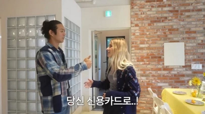  引用：YouTubeチャンネル「Stefanie Michova」