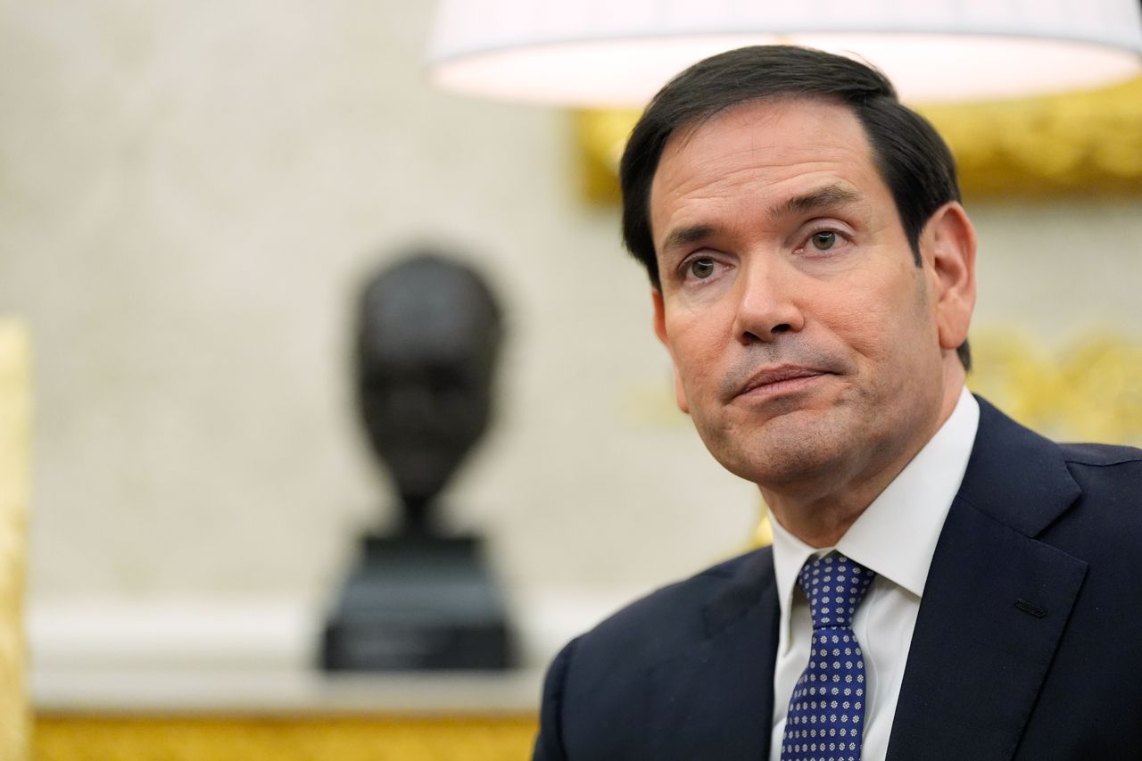Secretary of State Marco Rubio listens as President Donald Trump meets with NATO Secretary General Mark Rutte in the Oval Office of the White House, Wednesday, in Washington. (AP-Yonhap)