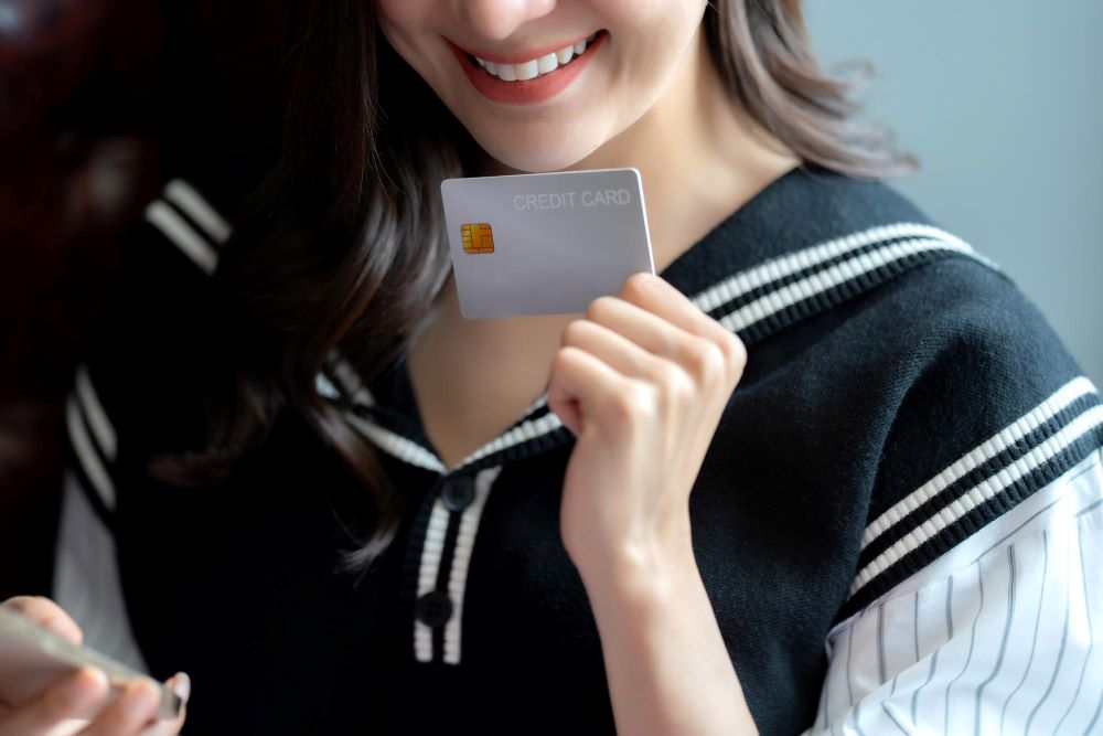 마일리지·제휴카드 포인트 현금화 / Designed by Freepik