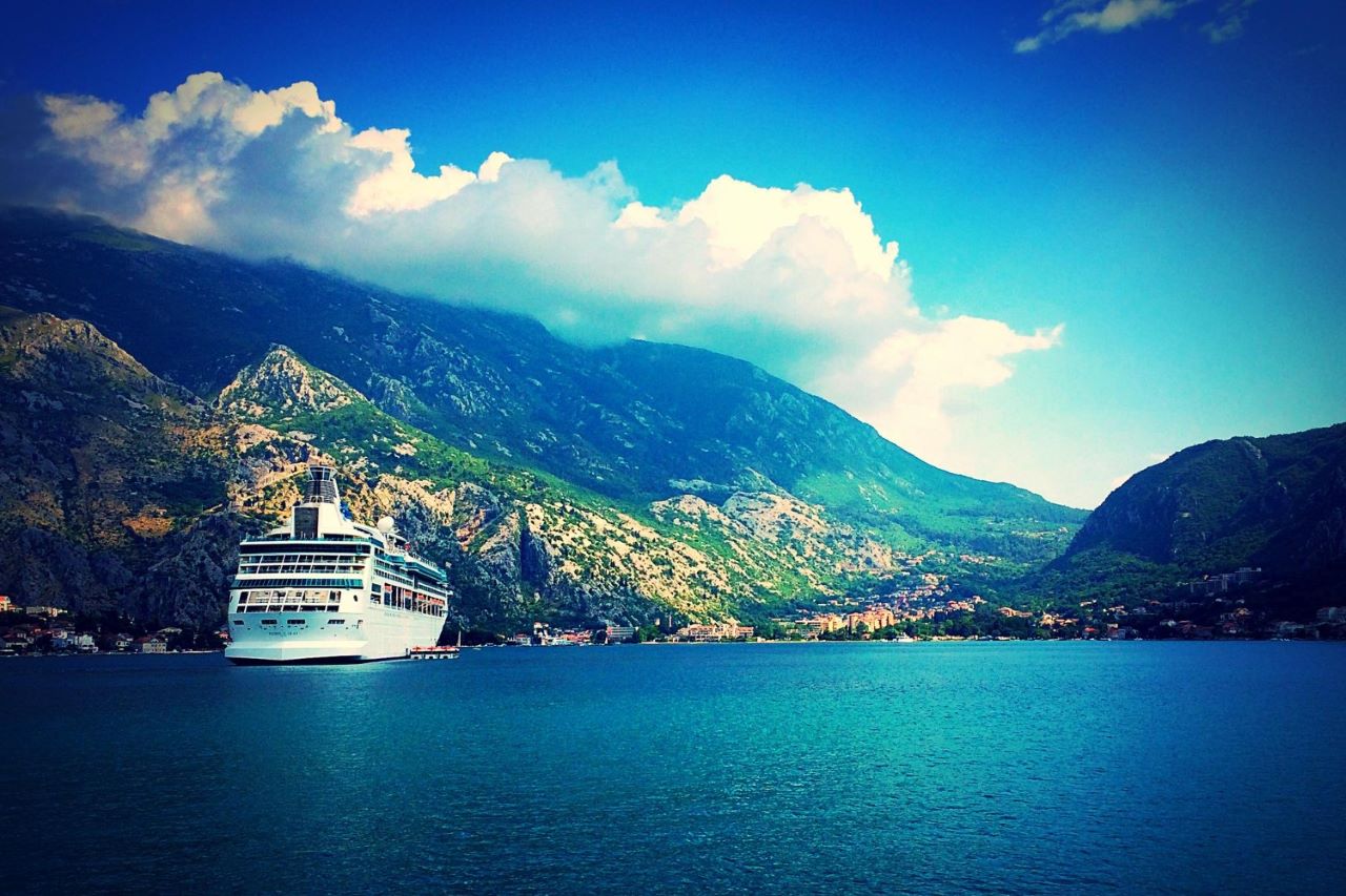 인기 유럽 크루즈 코스 / Designed by Freepik