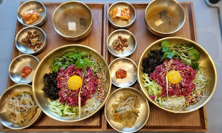 밥상 부러지겠네 / 사진=한국관광공사@TourAPI