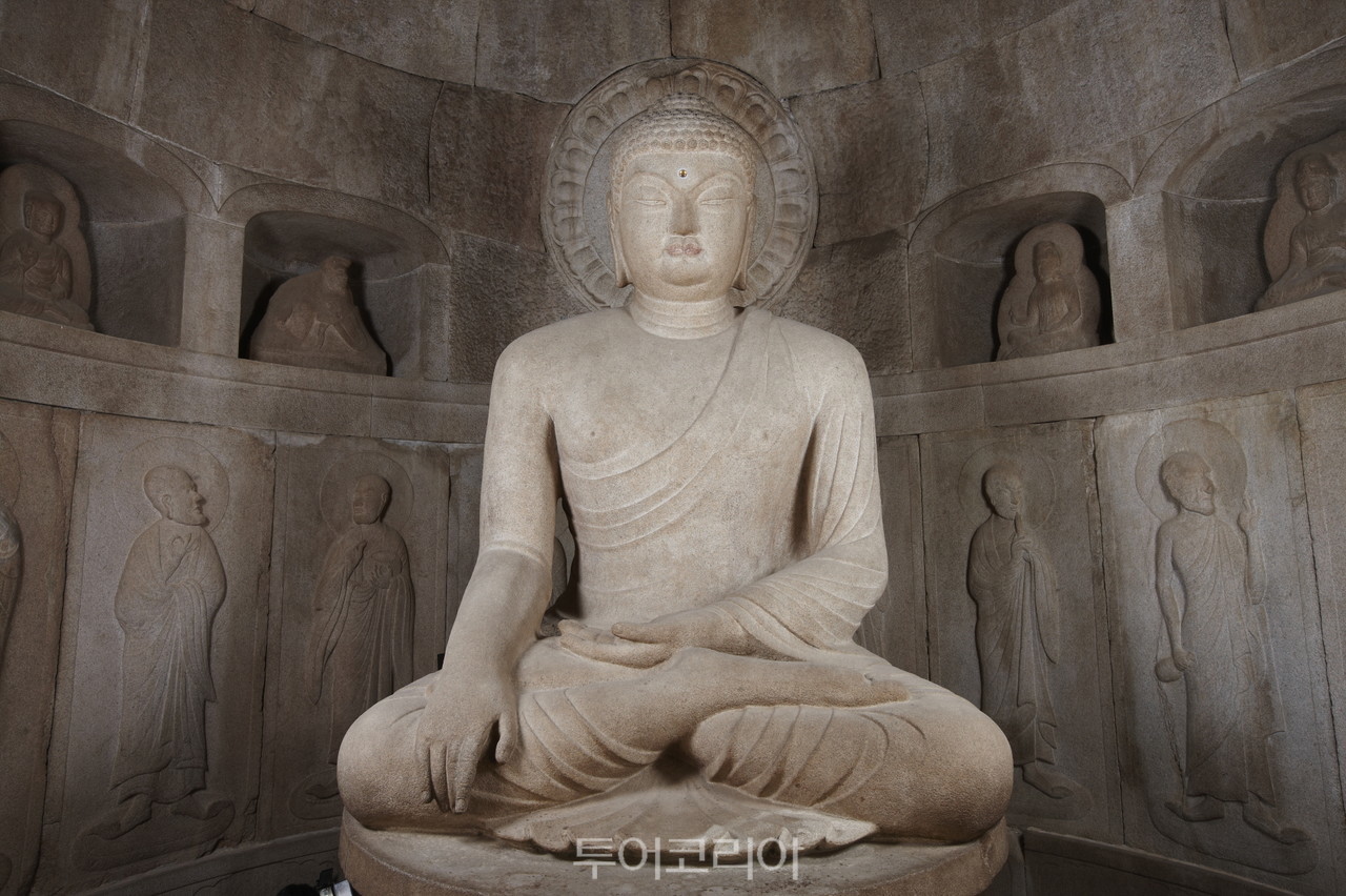  경주 석굴암 석굴(본존불 정면)/사진제공-국가유산청 
