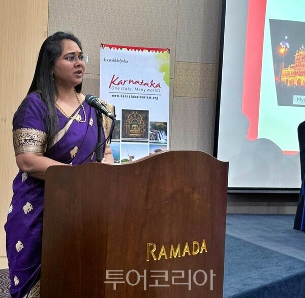 아난야 아가르왈(Ananya Agarwal) 주한 인도대사관 일등서기관