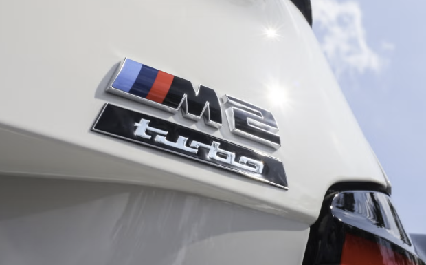 BMW M2 스페셜 에디션 70년대를 상징 기념모델 'M2터보 에디션' 공개