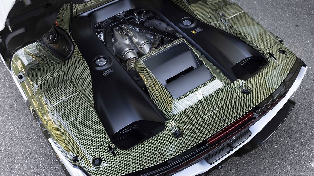 페라리 F40을 품은 페라리 SC40 공개