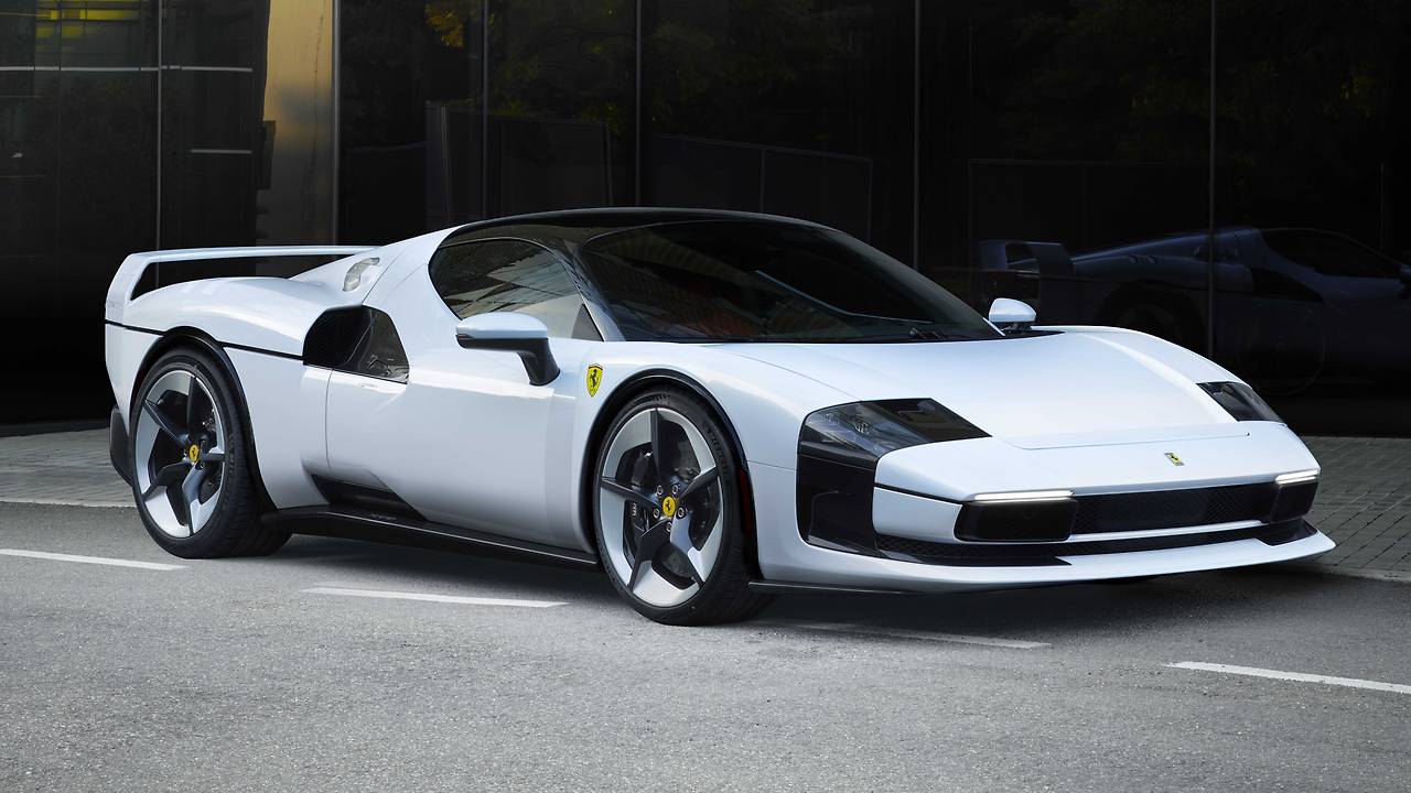 페라리 F40을 품은 페라리 SC40 공개