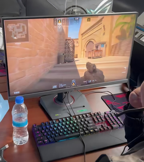  Photo of monitors installed in a North Korean internet cafe / X (Twitter) capture