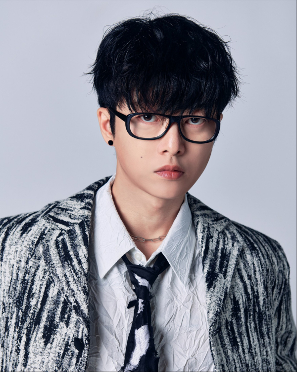 하현우, 드라마 'UDT: 우리 동네 특공대' OST로 전율 선사 | 뉴스플릭스