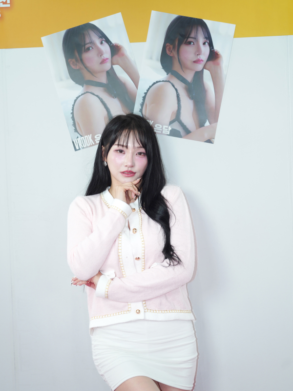 사진= '2025 대한민국 가상융합산업대전' 올림플래닛 부스 참여 모델 오은담