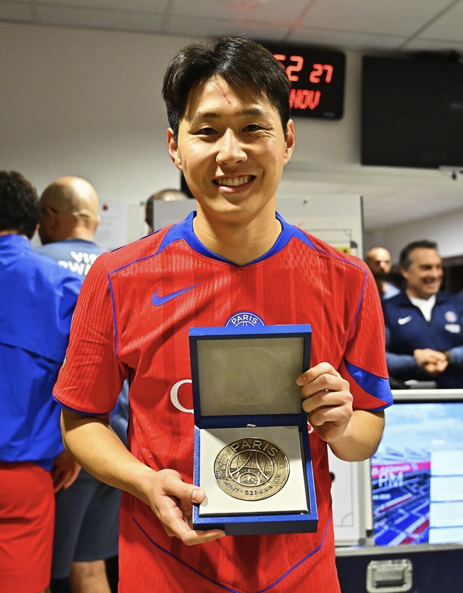▲  ⓒPSG SNS