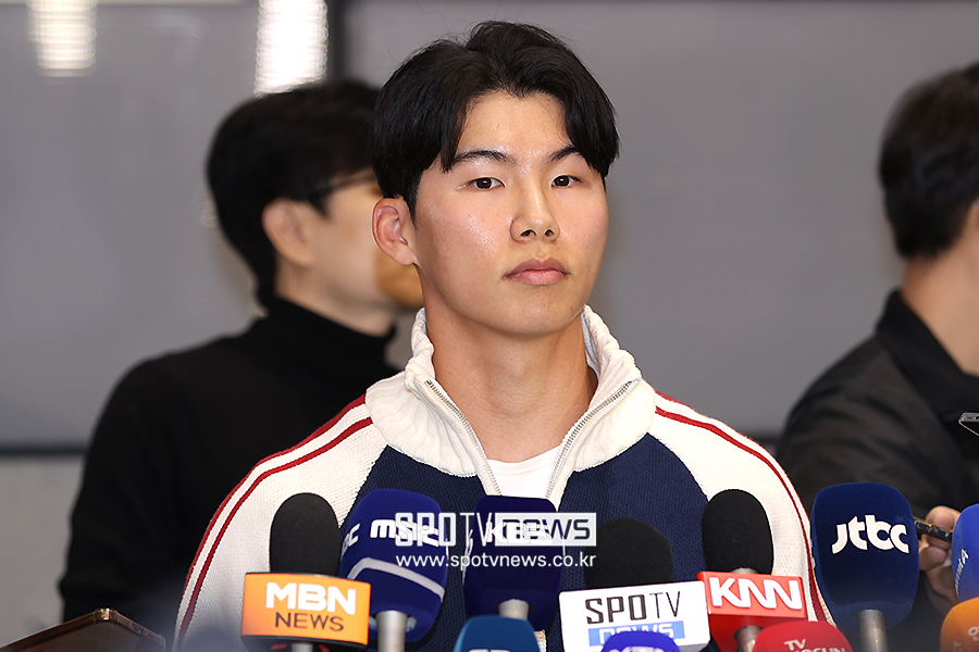 ▲ 귀국 기자회견에서 당황스러운 사건을 맞이한 김혜성에 대해 일본 팬들은 옹호에 나섰다 ⓒ곽혜미 기자