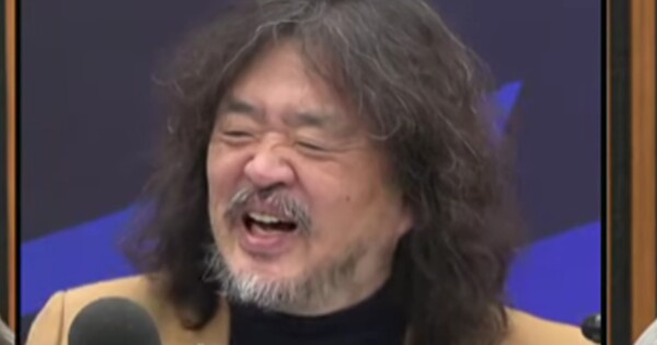 방송인 김어준씨가 26일 유튜브 방송 겸손은 힘들다 김어준의 뉴스공장을 진행하고 있다. ⓒ김어준의 뉴스공장 유튜브 갈무리