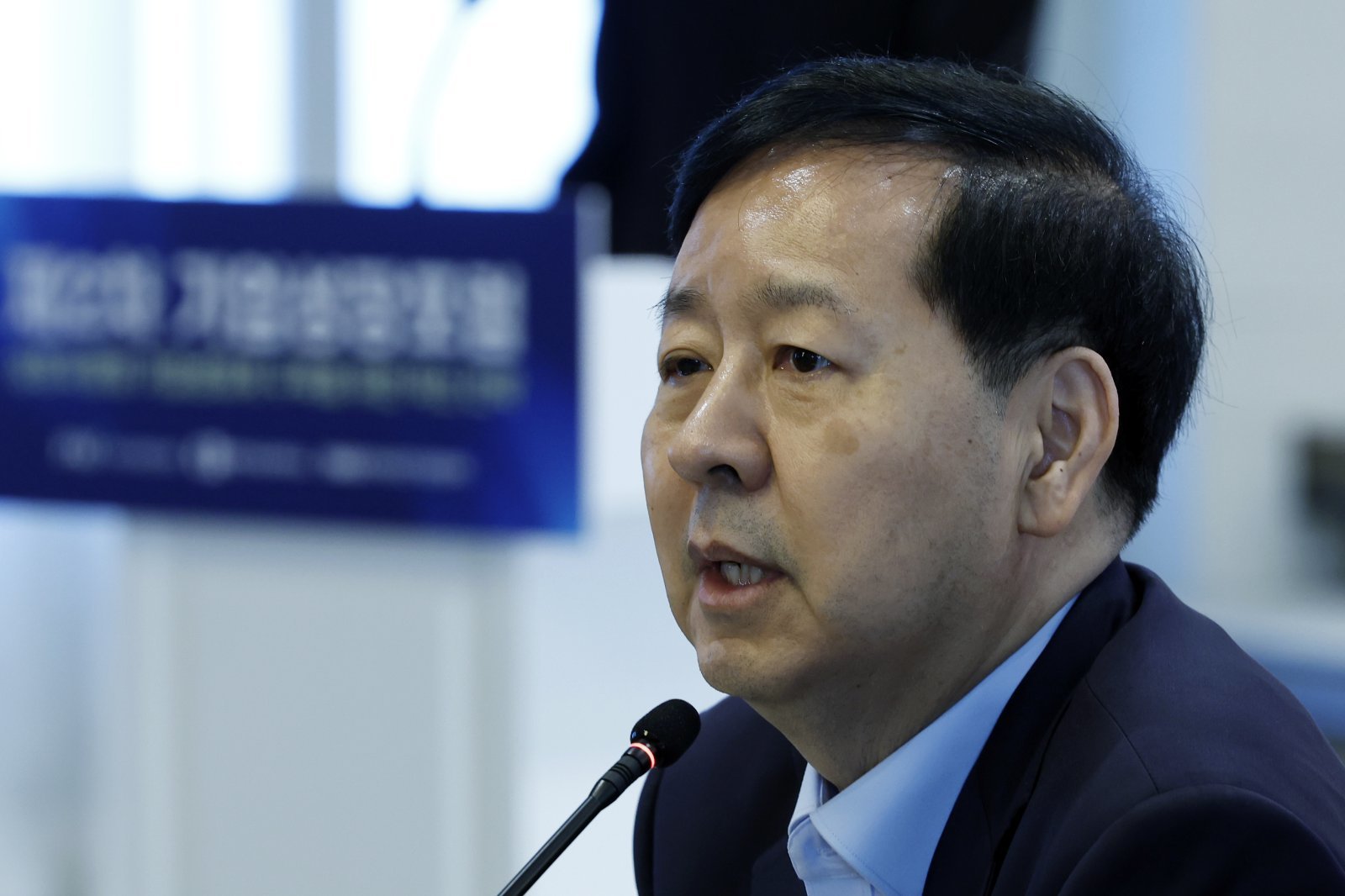 구윤철 경제부총리 겸 기획재정부 장관이 20일 오전 서울 여의도 CCMM빌딩 루나미엘레 그랜드볼룸에서 성장지향형 기업생태계 구축을 위한 혁신 전략을 주제로 열린 제2차 기업성장포럼에서 인사말을 하고 있다. 2025.11.20/뉴스1 