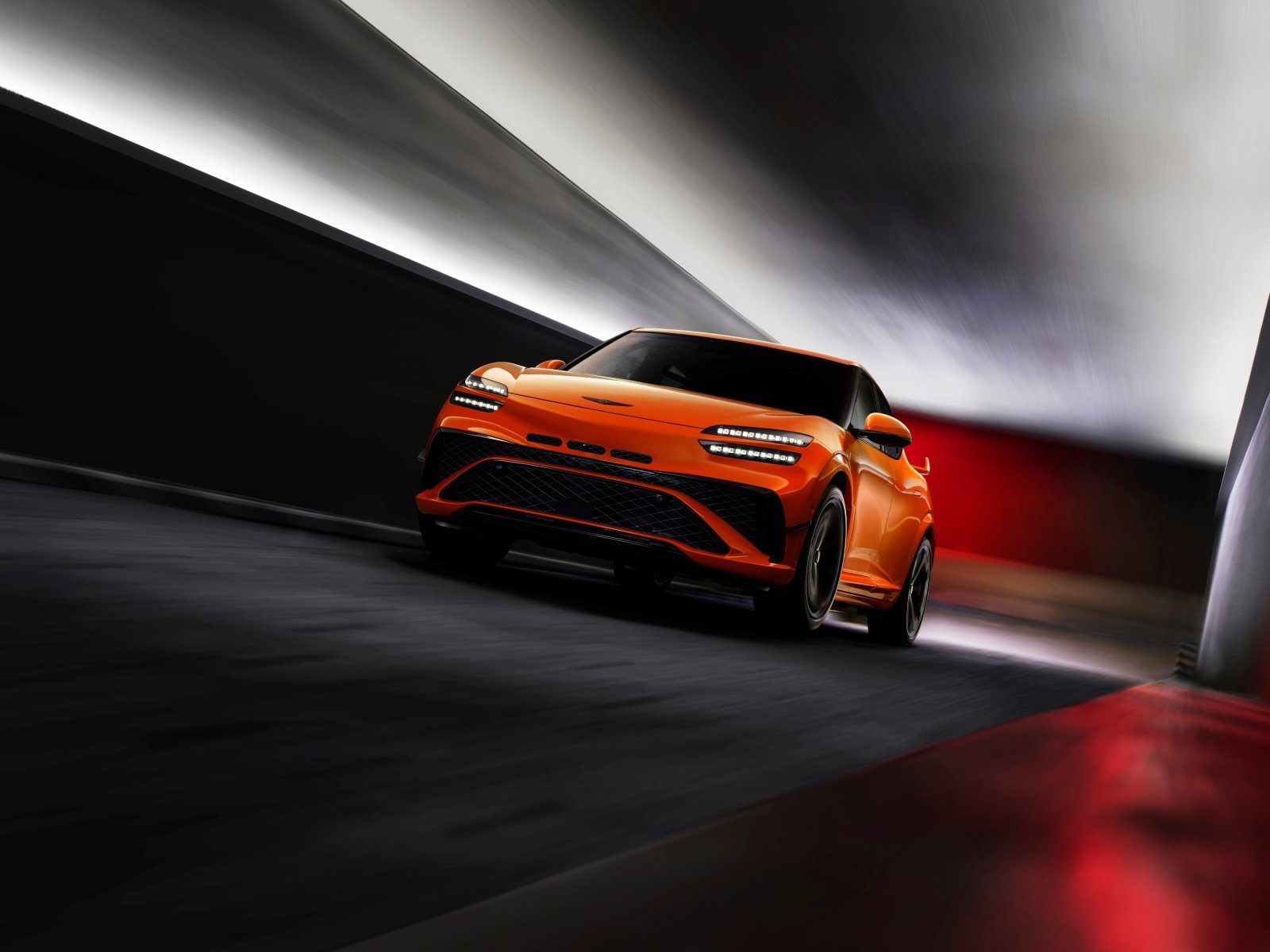 제네시스는 20일(현지시간) 프랑스 남부 르 카스텔레(Le Castellet) 지역에 위치한 폴 리카르 서킷에서 ‘마그마 월드 프리미어’ 행사를 개최하고 브랜드 최초의 고성능 모델 ‘GV60 마그마’(GV60 Magma)를 처음으로 공개했다.(제네시스 제공)