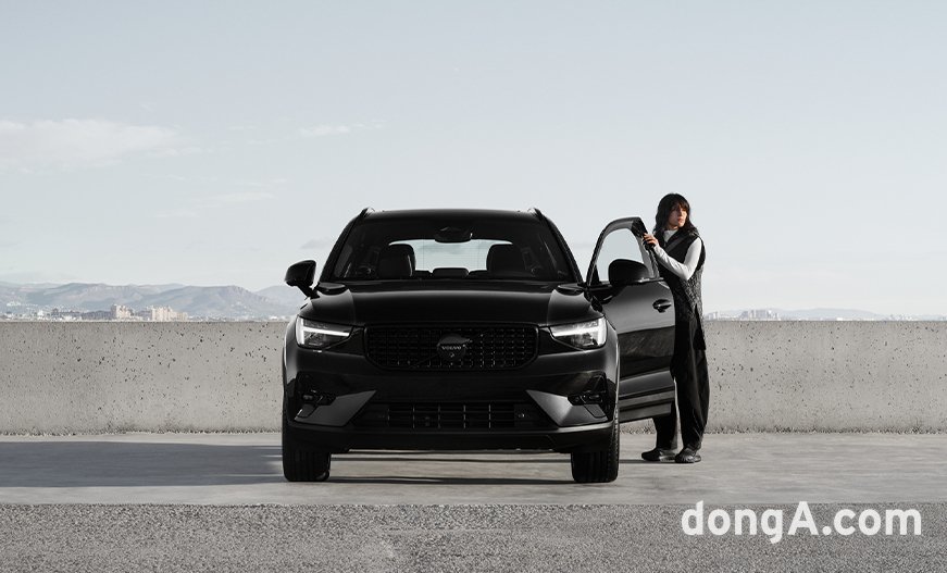 XC40 블랙 에디션