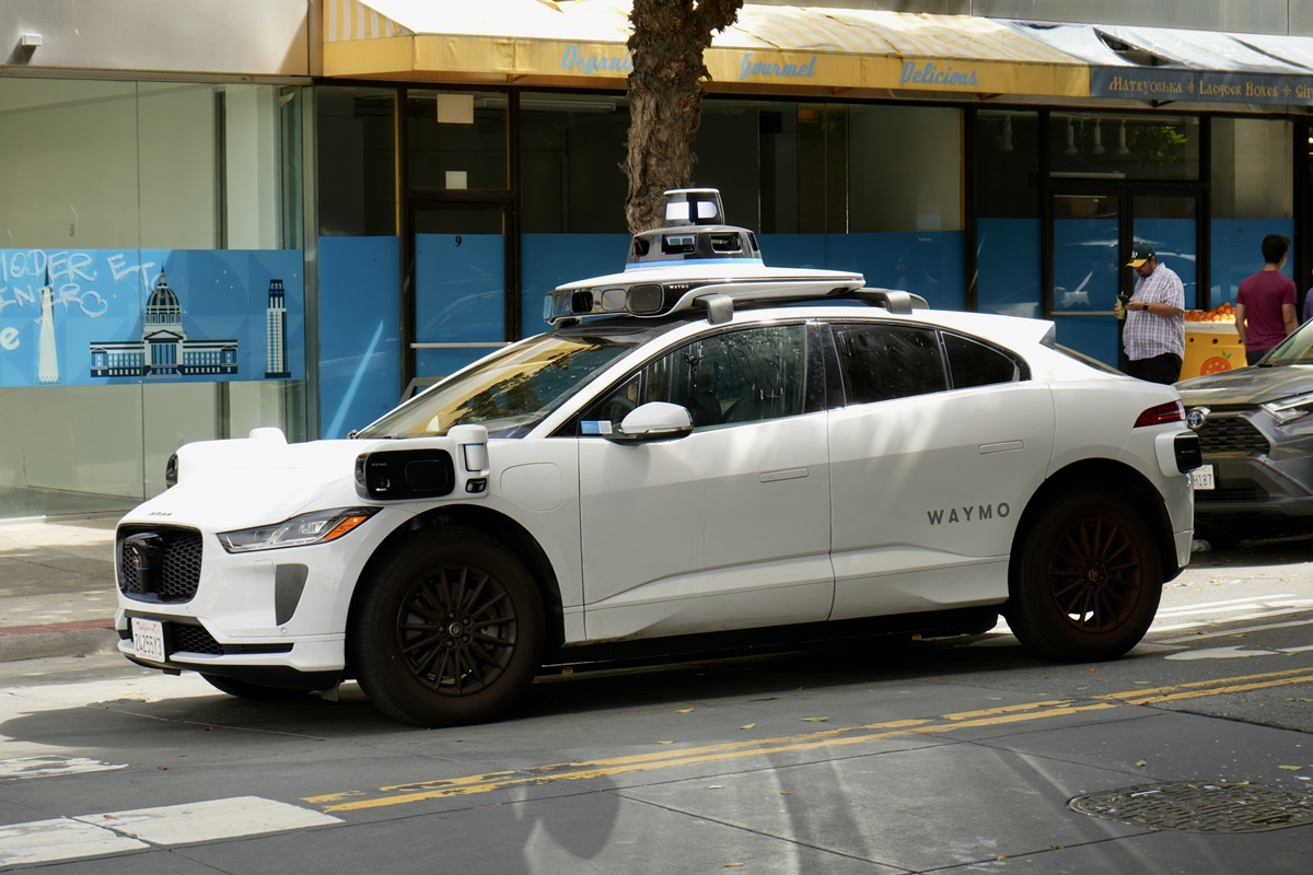 이젠 장거리도 무인으로?” 고속도로까지 진출했다는 자율주행 자동차 | 뉴오토포스트