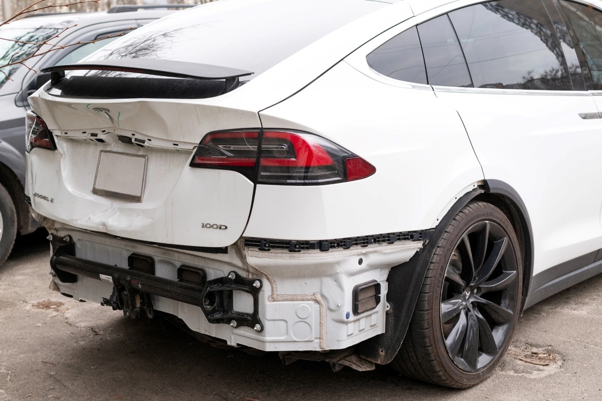 핸들 잡지도 않았는데…” 자율주행 교통사고, 누가 책임져야 할까? | 뉴오토포스트