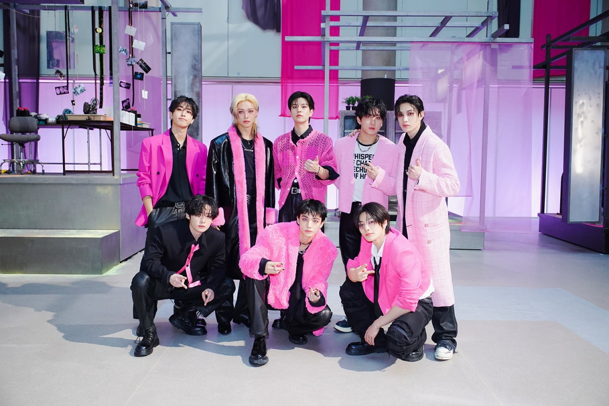  引用：JYPエンターテインメント