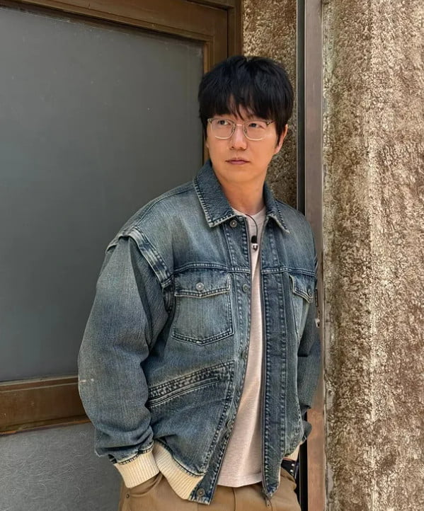 Courtesy of Sung Si Kyung\'s Instagram