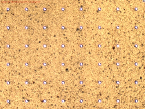 DK컨소시엄이 반도체 유리기판 TGV 공정 후 도금을 완료한 사진