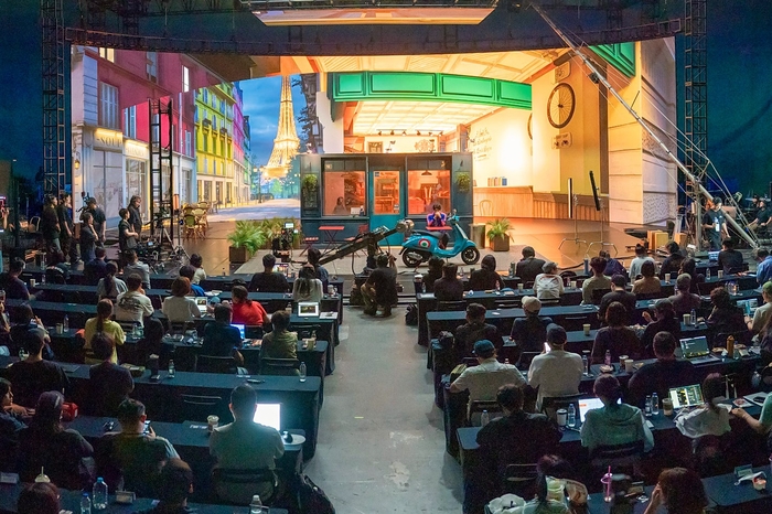 콘진원은 넷플릭스와 함께 6월부터 11월까지 콘텐츠인재캠퍼스와 CKL기업지원센터 등에서 글로벌 온라인 영상 서비스 제작 역량 강화를 위한 '2025 KOCCA x NETFLIX Production Academy' 교육 과정을 마무리했다. 시각효과(VFX)·버추얼 프로덕션 워크숍 과정.