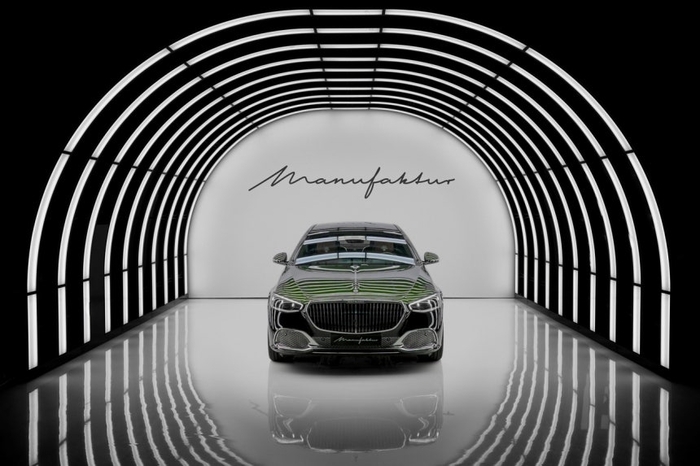 메르세데스-마이바흐 S 680 V12 에디션.