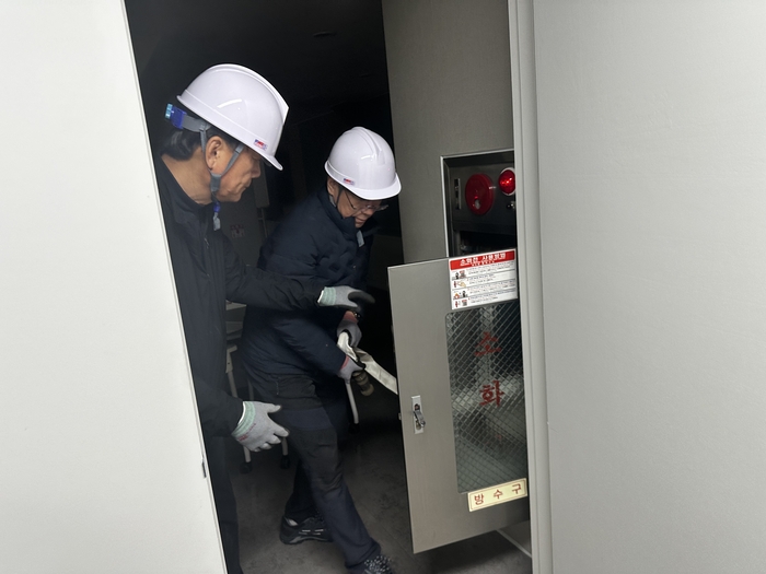 에스넷그룹 S2F센터에서 소방서 합동 훈련하는 모습. 에스넷그룹 제공